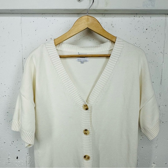 SABO Women’s size Small White Short Sleeve Knit Mini Dress - Picture 7 of 12